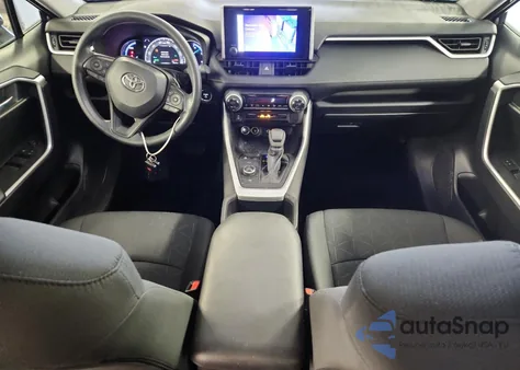 2024 Toyota Rav4 Xle z USA, uszkodzony, nr VIN 2T3RWRFV7RW198002